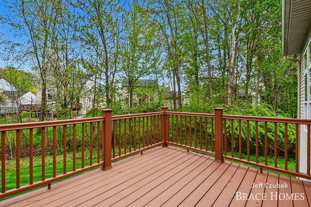 3573 Mill Point Drive Se, City Of Kentwood, MI 49512