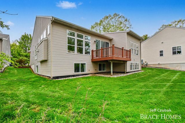 3573 Mill Point Drive Se, City Of Kentwood, MI 49512