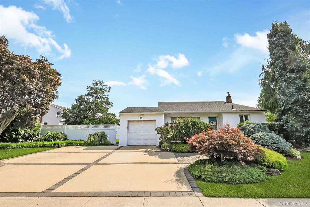 65 Graham Street, Farmingdale, NY 11735 — photo 2