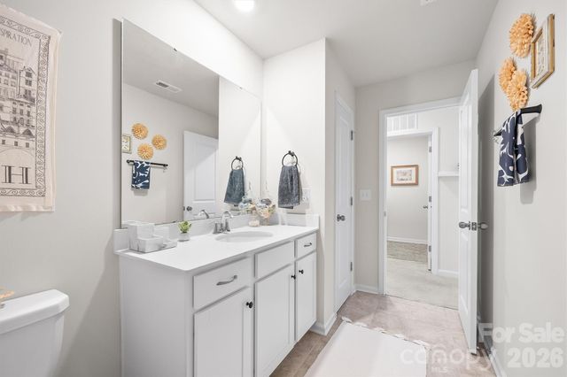 5024 Moss Pine Way, Tega Cay, SC 29708