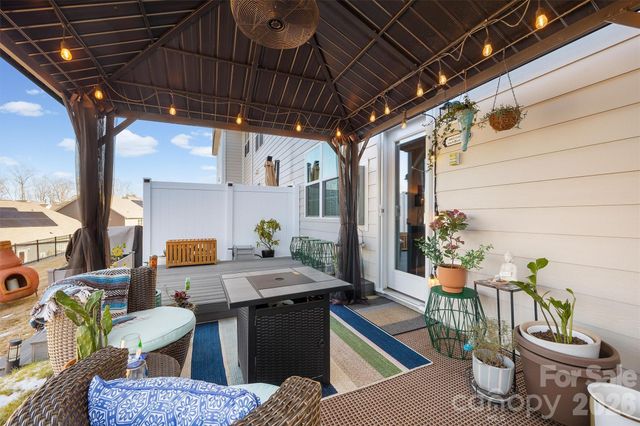 5024 Moss Pine Way, Tega Cay, SC 29708