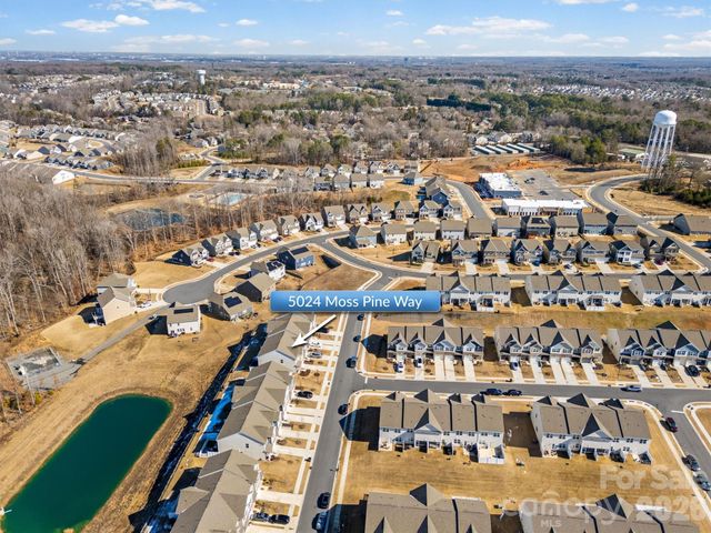 5024 Moss Pine Way, Tega Cay, SC 29708