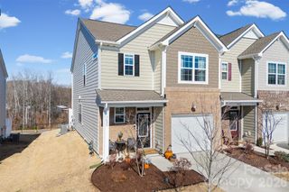 5024 Moss Pine Way, Tega Cay, SC 29708