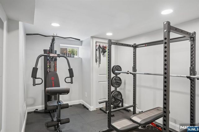 54 Allan Drive, North Arlington, NJ 07031