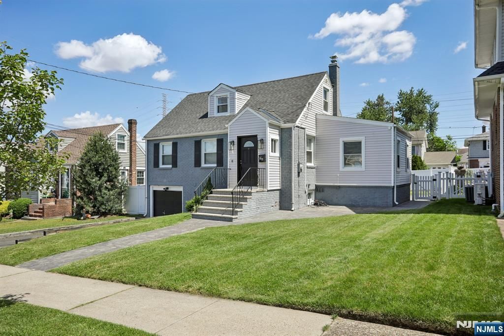 54 Allan Drive, North Arlington, NJ 07031