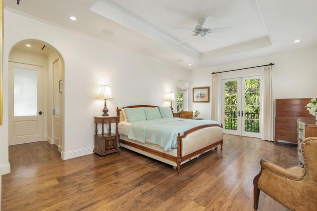 261 Seminole Avenue, Palm Beach, FL 33480