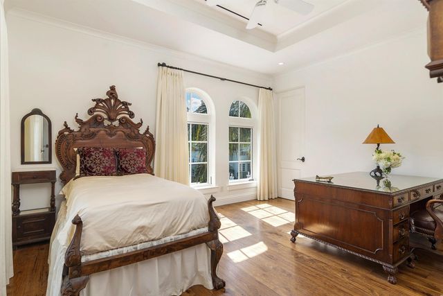 261 Seminole Avenue, Palm Beach, FL 33480