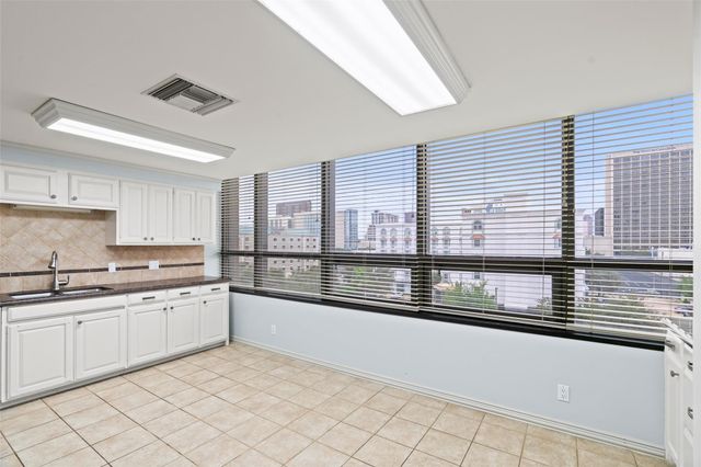 5150 Hidalgo Street 501, Houston, TX 77056