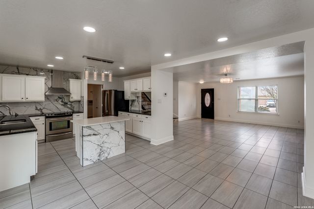 7231 Dwarf Palm, San Antonio, TX 78218