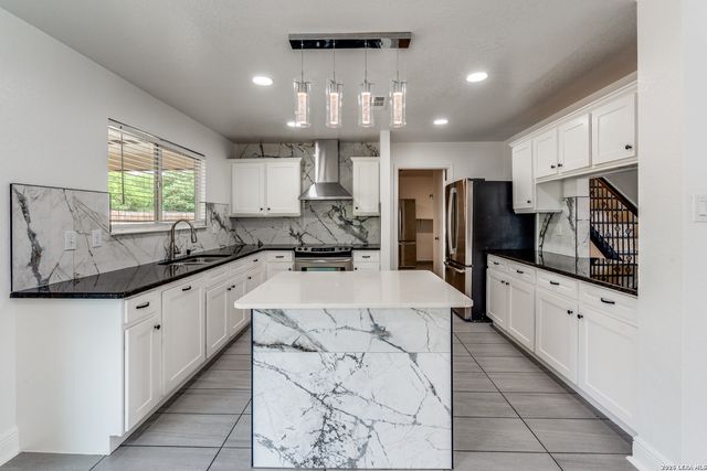 7231 Dwarf Palm, San Antonio, TX 78218