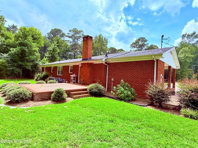 201 Forest Drive, La Grange, NC 28551
