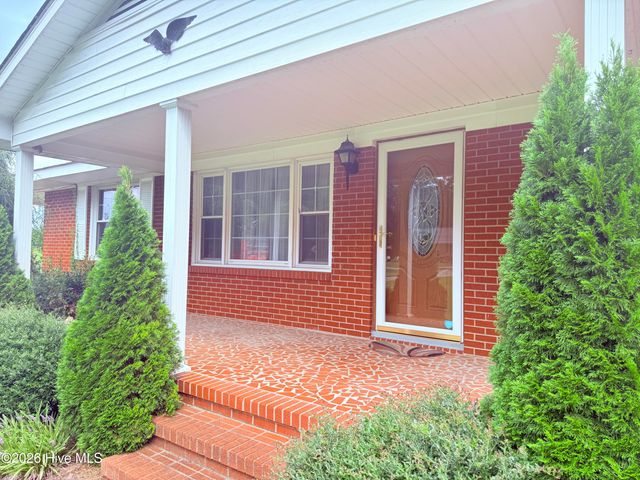 201 Forest Drive, La Grange, NC 28551