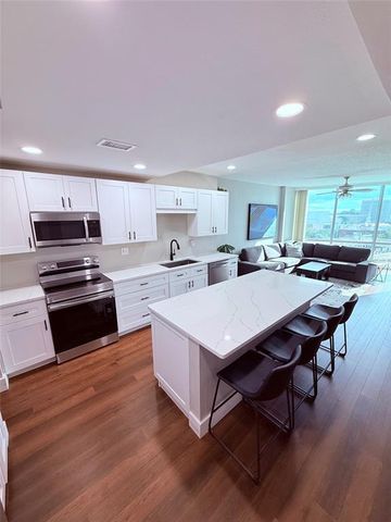 322 E CENTRAL BOULEVARD 1207, Orlando, FL 32801