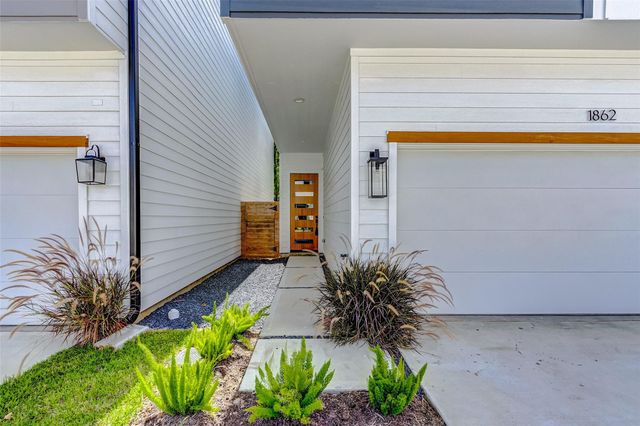 1844 W Tidwell Road, Houston, TX 77091