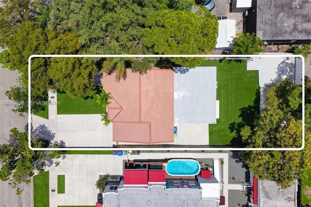 322 SW 18th Road, Miami, FL 33129