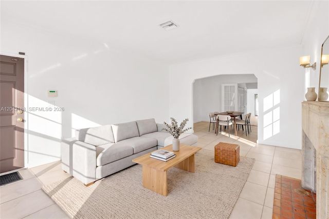 322 SW 18th Road, Miami, FL 33129