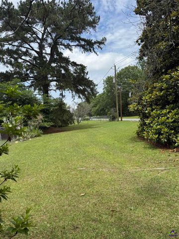 3104 Ruark Rd, Macon, GA 31217