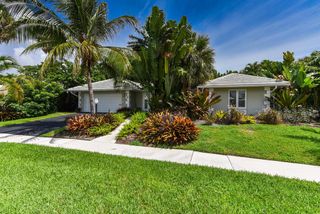 880 Hickory Terrace, Boca Raton, FL 33486