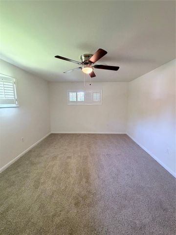 807 W Murrill Street, Baytown, TX 77520