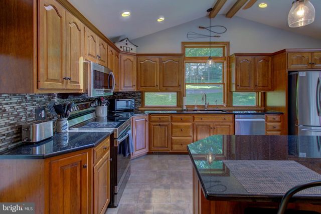1089 ROBERT FULTON HWY, Quarryville, PA 17566