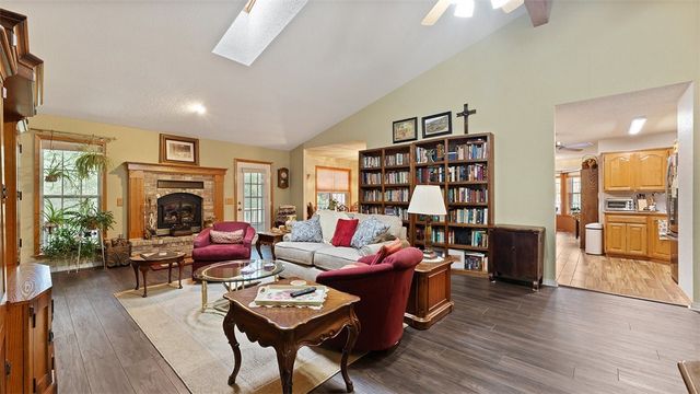 11 Wiltshire Drive, Bella Vista, AR 72714