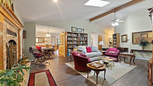 11 Wiltshire Drive, Bella Vista, AR 72714