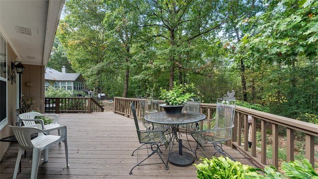 11 Wiltshire Drive, Bella Vista, AR 72714