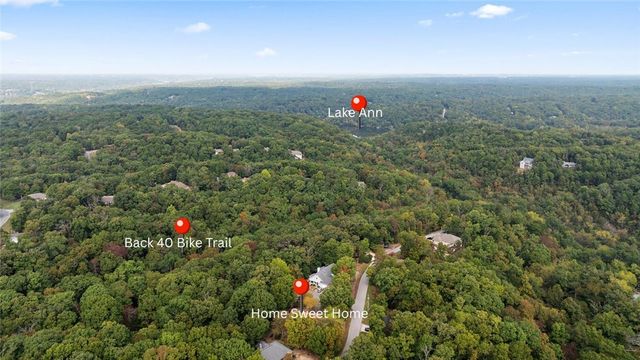 11 Wiltshire Drive, Bella Vista, AR 72714