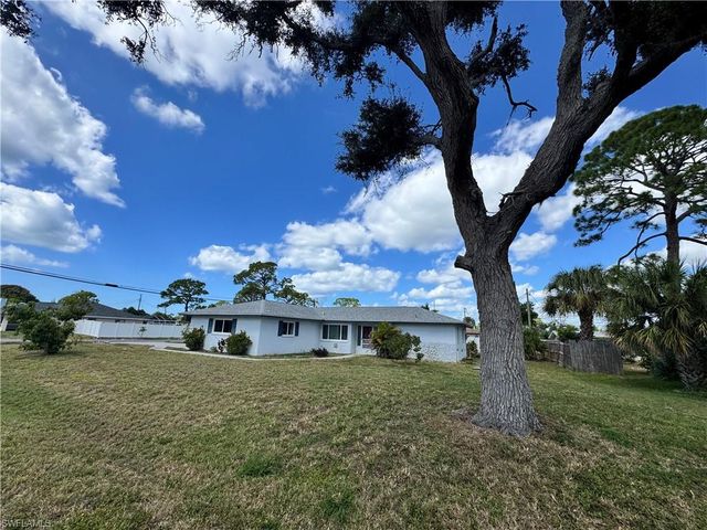 1048 Porpoise RD, Venice, FL 34293