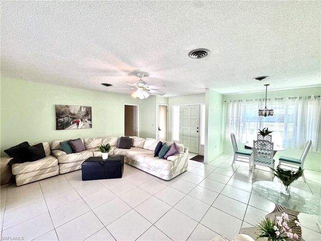 1048 Porpoise RD, Venice, FL 34293
