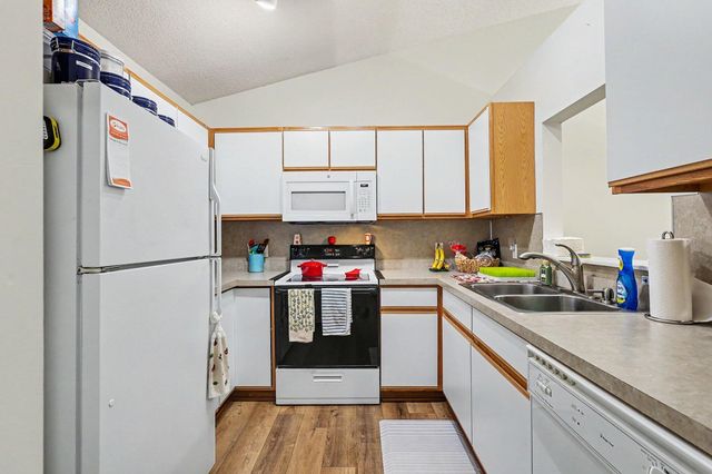 1842 Ruddiman Drive, North Muskegon City, MI 49445