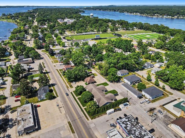 1842 Ruddiman Drive, North Muskegon City, MI 49445