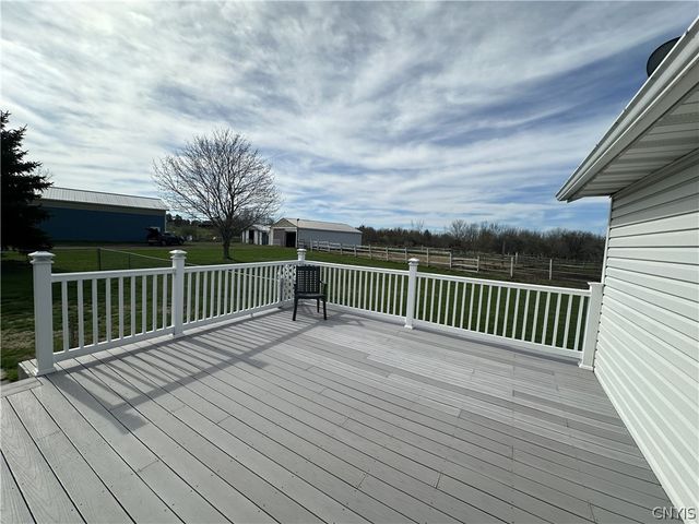 10275 Caughdenoy Road, Clay, NY 13029