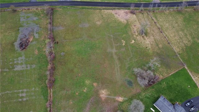10275 Caughdenoy Road, Clay, NY 13029