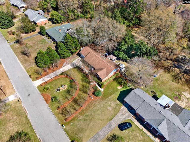 106 Lakewood Drive, Lugoff, SC 29078