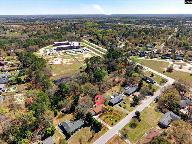 106 Lakewood Drive, Lugoff, SC 29078