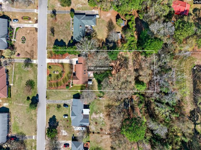 106 Lakewood Drive, Lugoff, SC 29078