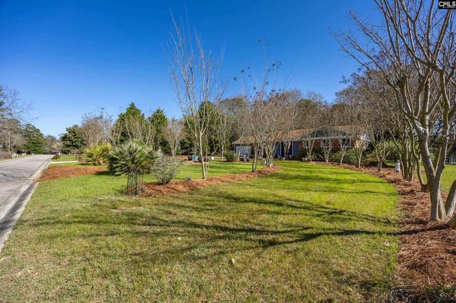 106 Lakewood Drive, Lugoff, SC 29078