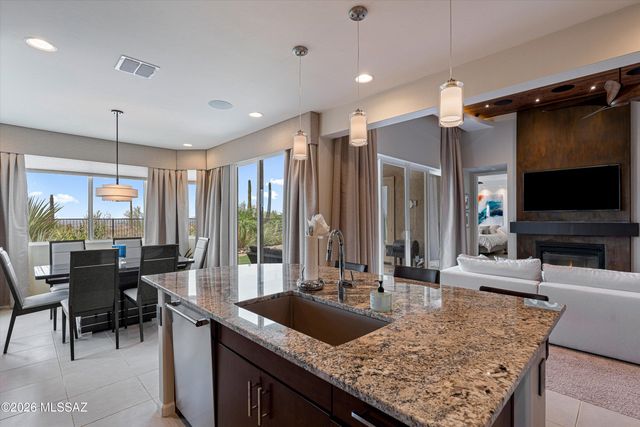 7403 W Red Yucca Pass, Marana, AZ 85658