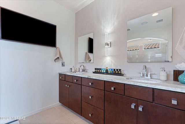 7403 W Red Yucca Pass, Marana, AZ 85658