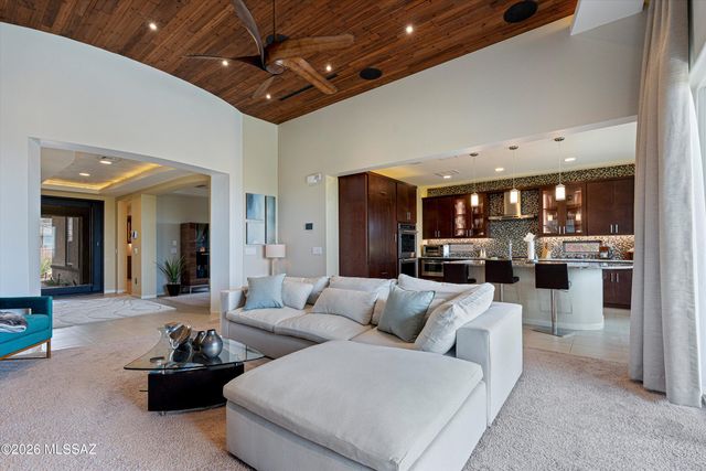 7403 W Red Yucca Pass, Marana, AZ 85658