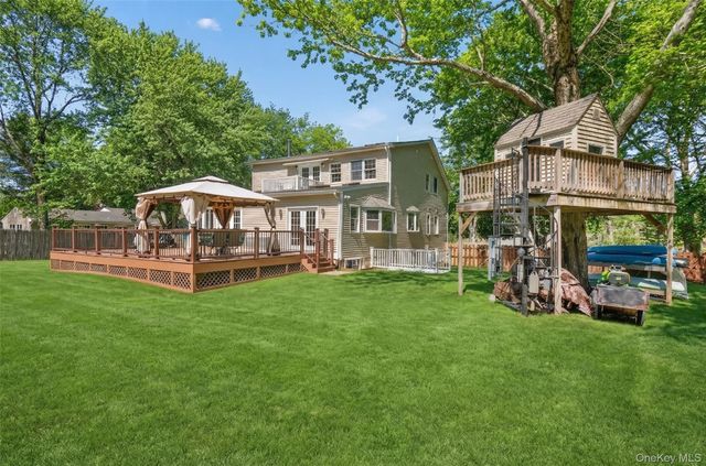 517 Elizabeth Road, Yorktown Heights, NY 10598