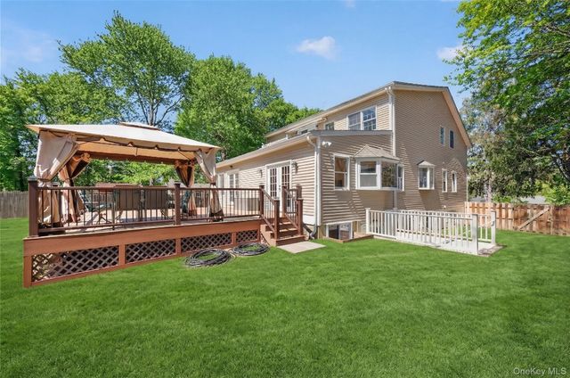 517 Elizabeth Road, Yorktown Heights, NY 10598