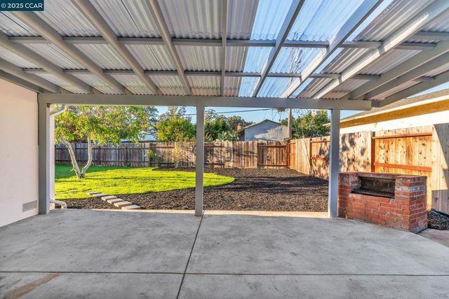 128 Hastings Ave, Vallejo, CA 94589