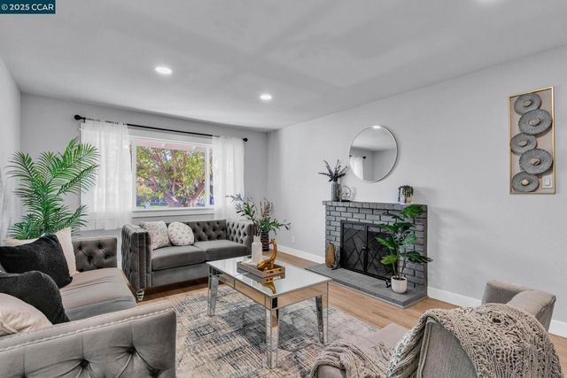 128 Hastings Ave, Vallejo, CA 94589