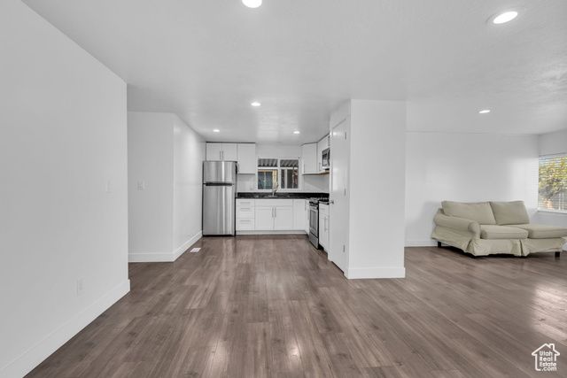 4696 S ASPEN LN, Taylorsville, UT 84123