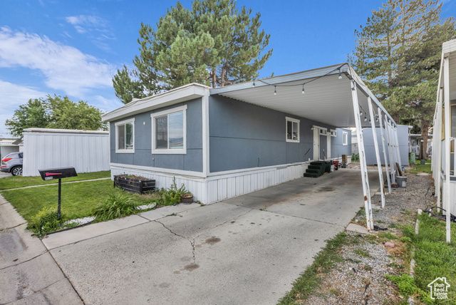 4696 S ASPEN LN, Taylorsville, UT 84123