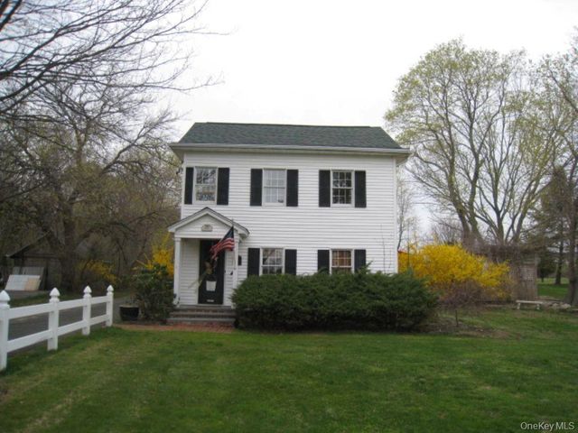 49925 Main Road 2nd Floor, Southold, NY 11971