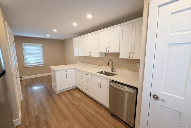 49925 Main Road 2nd Floor, Southold, NY 11971