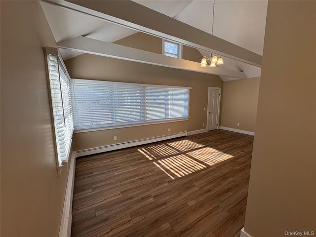 49925 Main Road 2nd Floor, Southold, NY 11971